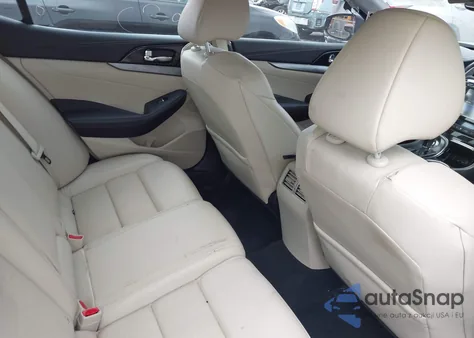 2017 Nissan Maxima 3.5 Sl z USA, uszkodzony, nr VIN 1N4AA6AP2HC386467